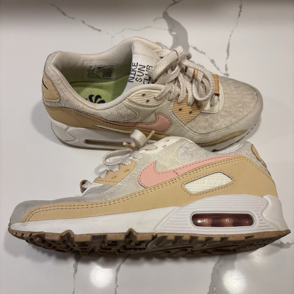 Nike Air Max 90 SE Sun Club Womens 7 Sail/Arctic Orange Running Shoes DJ9997-101